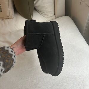 UGG Classic 2 Mini Boots